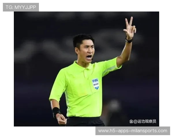 温情瞬间 南通队长罚失关键点球痛哭 马宁第一时间上前安慰 温情瞬间 南通队长罚失关键点球痛哭 马宁第一时间上前安慰