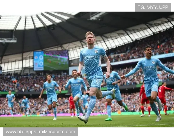 曼城与利物浦主教练战术对决深度分析与比赛全景解析 曼城与利物浦主教练战术对决深度分析与比赛全景解析