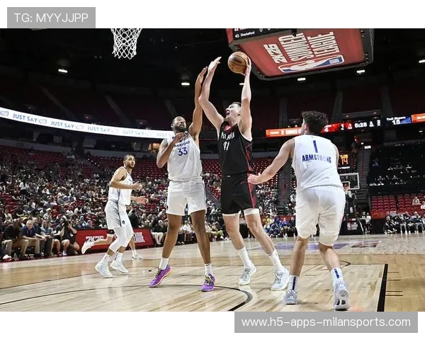 开拓者险胜爵士 杨瀚森努力防守，开拓者vs爵士杨瀚森数据