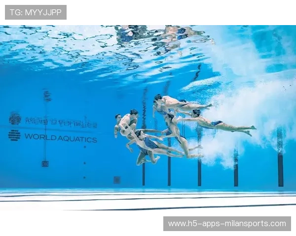 游泳队的技术教练成为夺冠幕后功臣