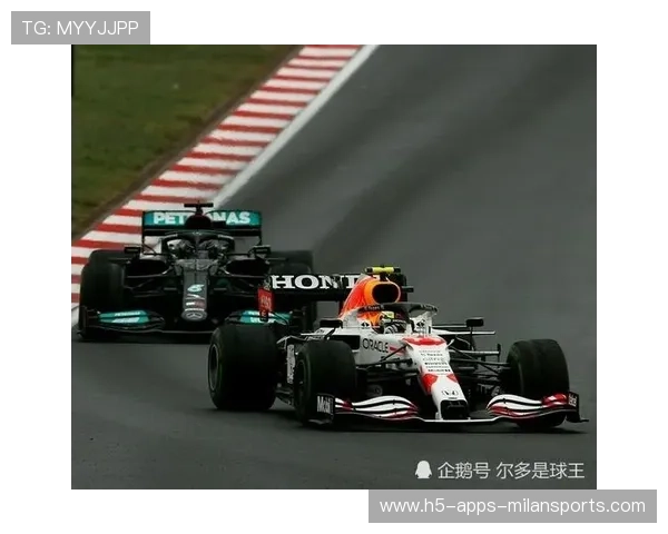 拉塞尔对比圈速节奏高效