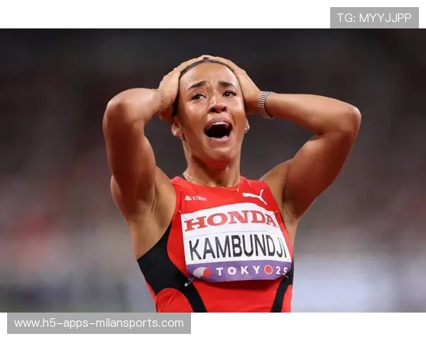 拉塞尔直道尾速惊人，完成关键反超